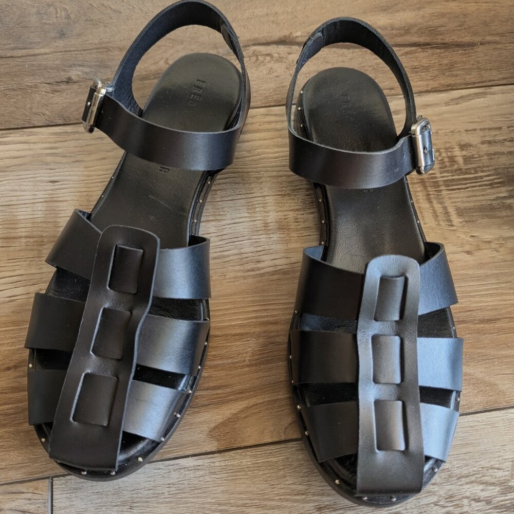 Freda Salvador Sera Black Fisherman Sandals US 9.5